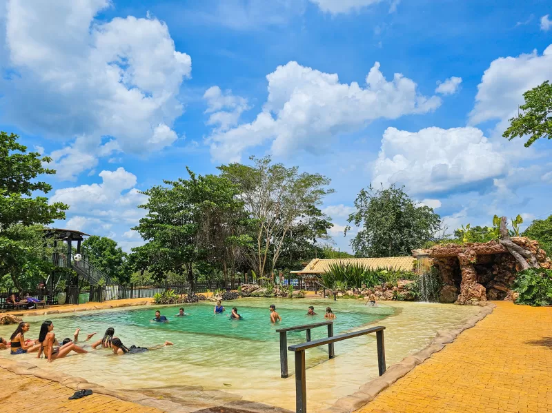 Piscina Ecológica Nascente Azul 5