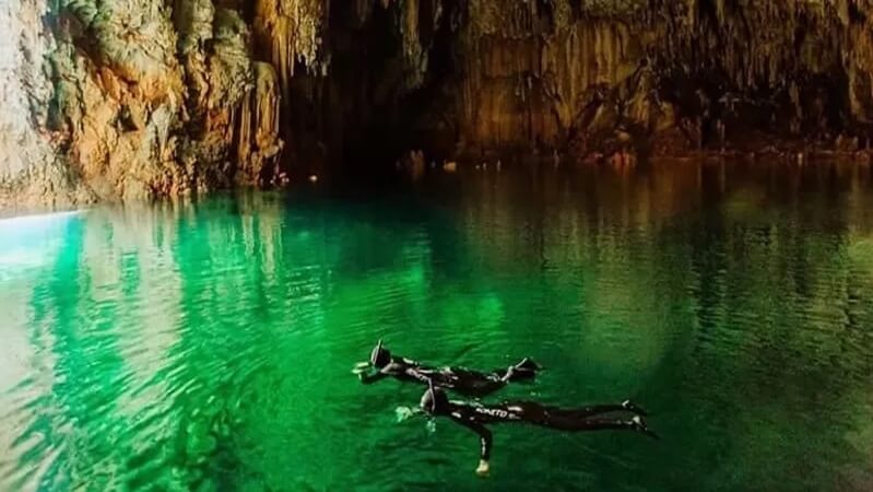 abismo anhumas flutu