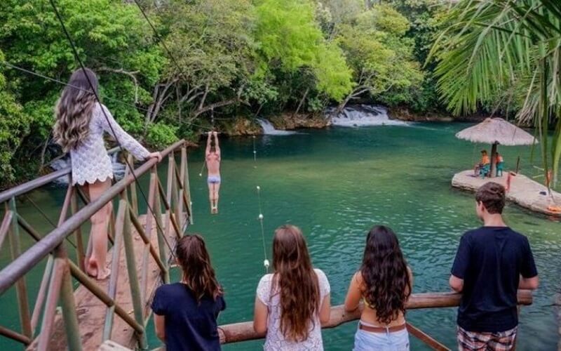 turistas em bonito ms